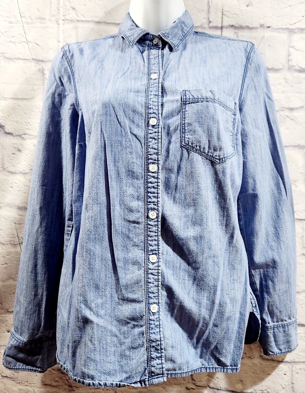 Old Navy Blue The Classic Shirt Button Up Long Sleeve Top Small Lightweight